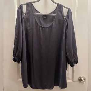 Torrid blouse, excellent condition, shoulder cutouts, 3/4 sleeve length, size 1.